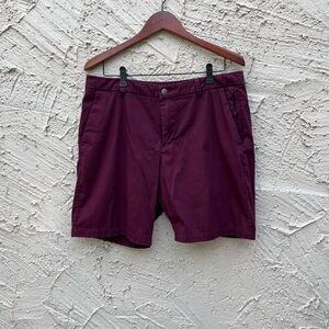 lululemon athletica Men's Dark Maroon Flat Front Shorts 34
